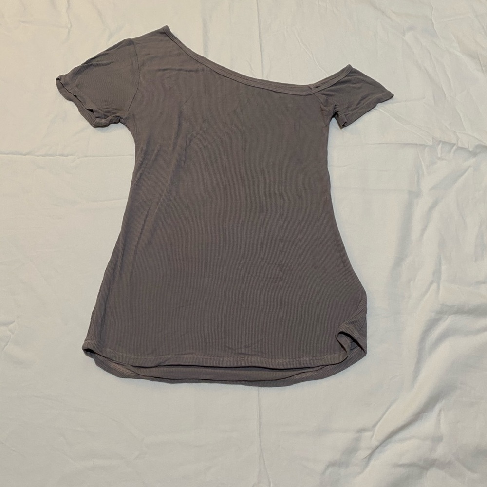 Michael Lauren off the shoulder grey top